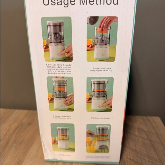 Portable Citrus Juicer with USB Charging